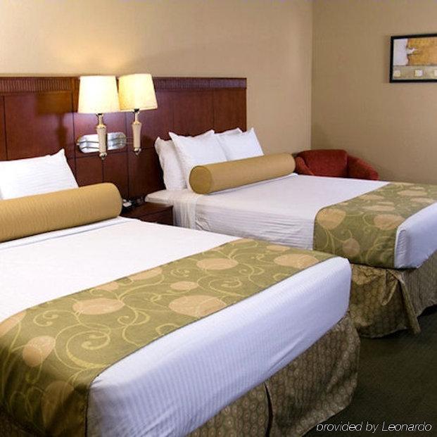 Big Splash Adventure Hotel And Indoor Water Park French Lick Room photo
