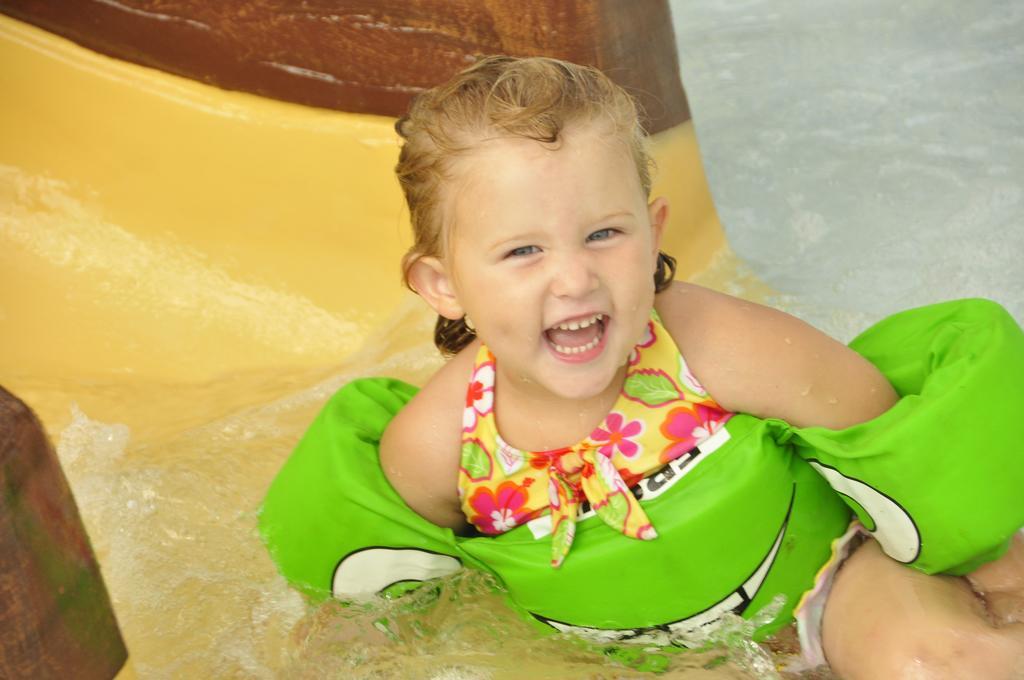 Big Splash Adventure Hotel And Indoor Water Park French Lick Exterior photo